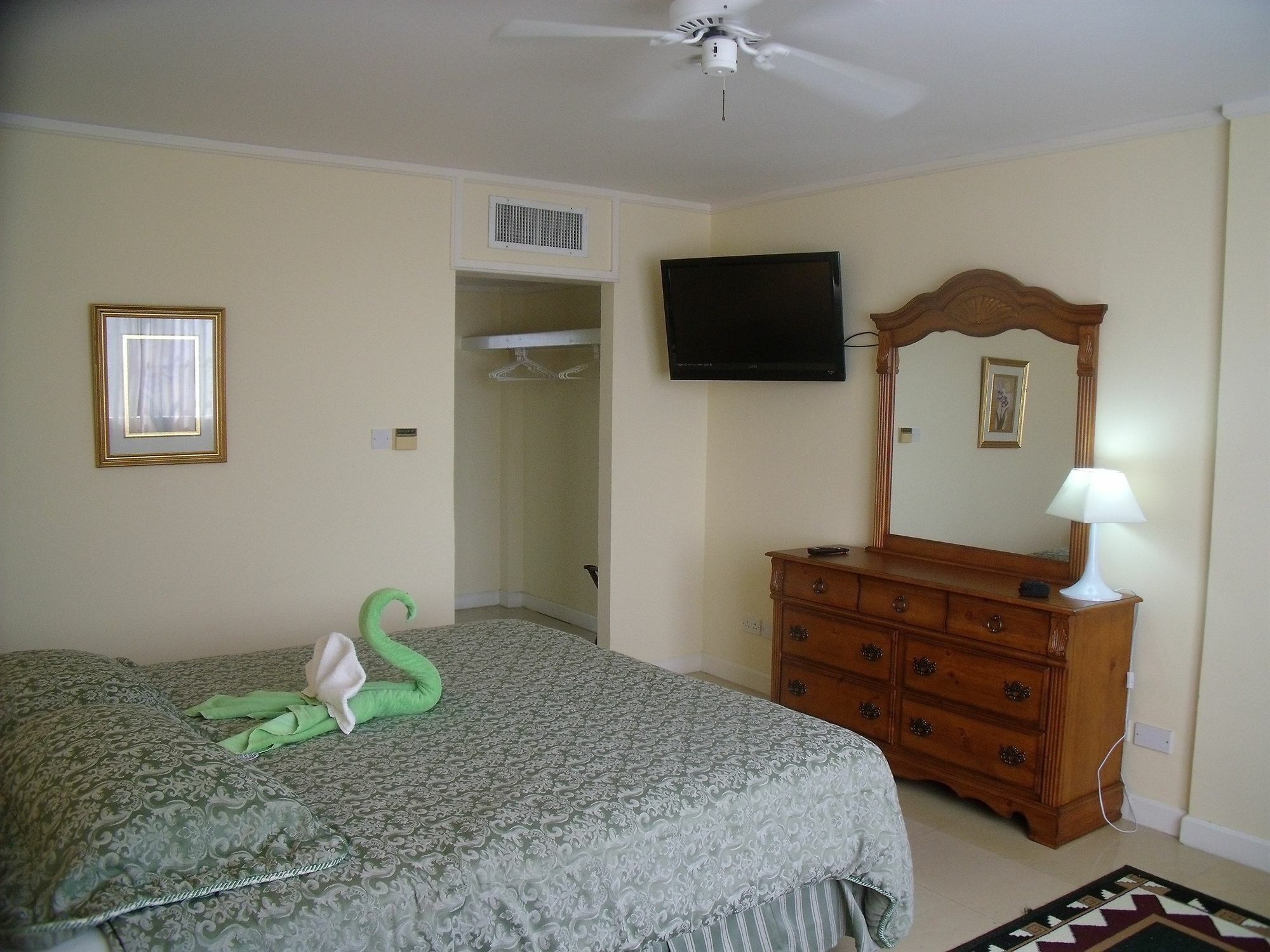 Garraway Hotel Roseau Exterior photo